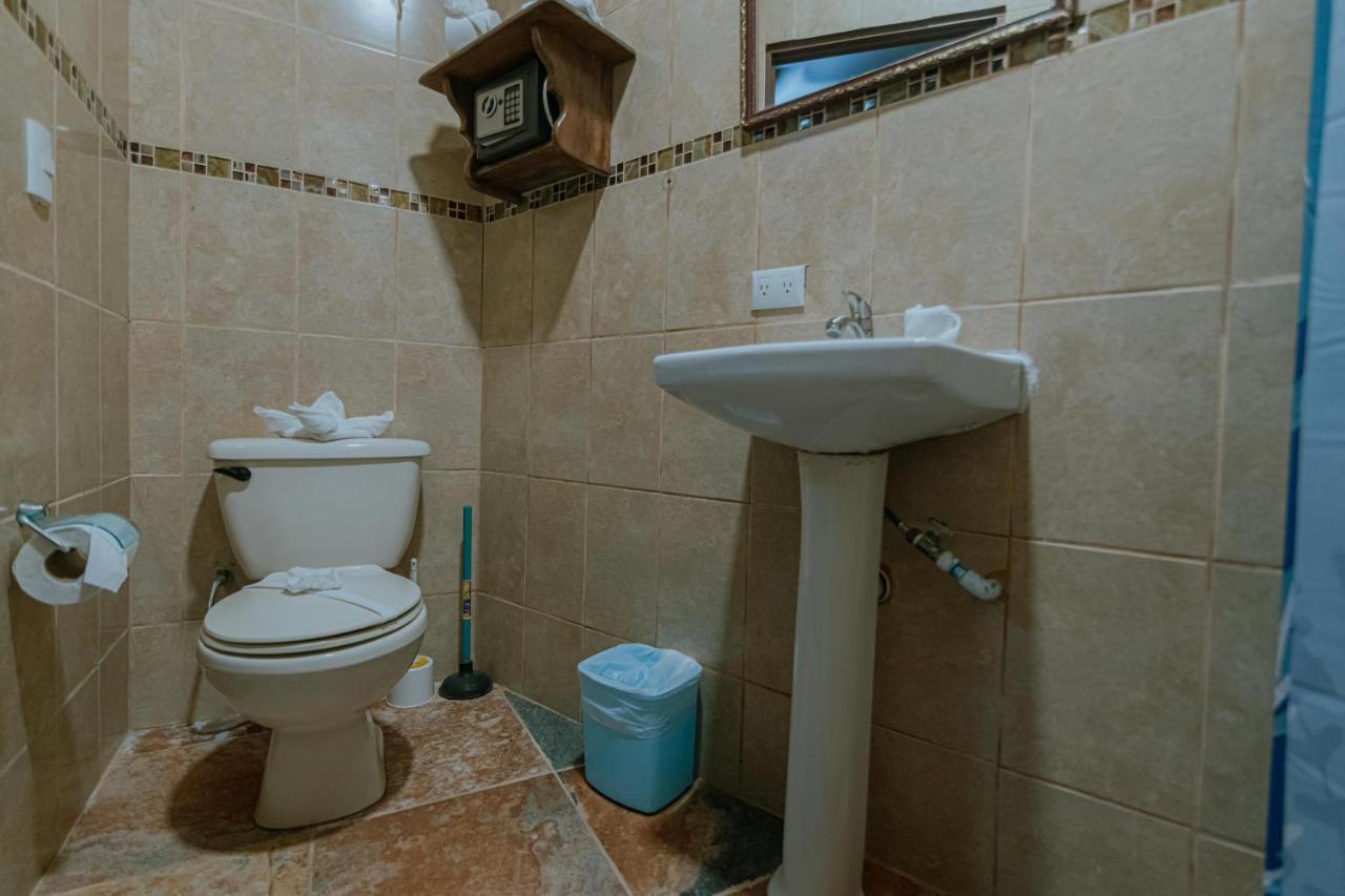 Oasis Diverse Adult Retreat Quepos Ngoại thất bức ảnh