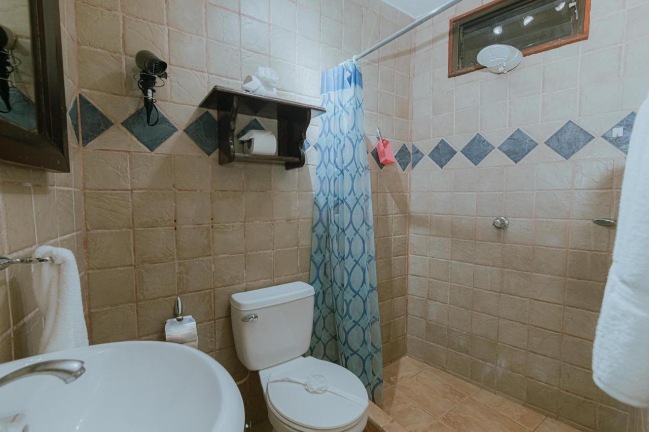 Oasis Diverse Adult Retreat Quepos Ngoại thất bức ảnh