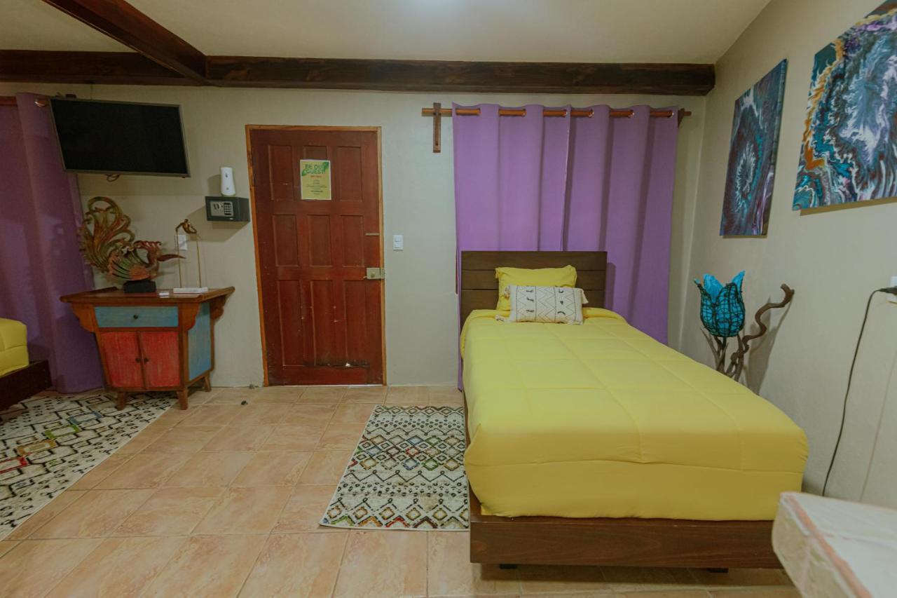 Oasis Diverse Adult Retreat Quepos Ngoại thất bức ảnh